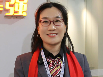 2025临沂门博会，中国木门网采访华强木门品牌经理马翠翠